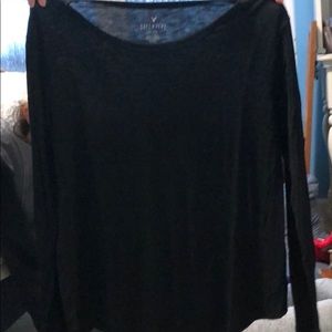 American Eagle long sleeve black tee